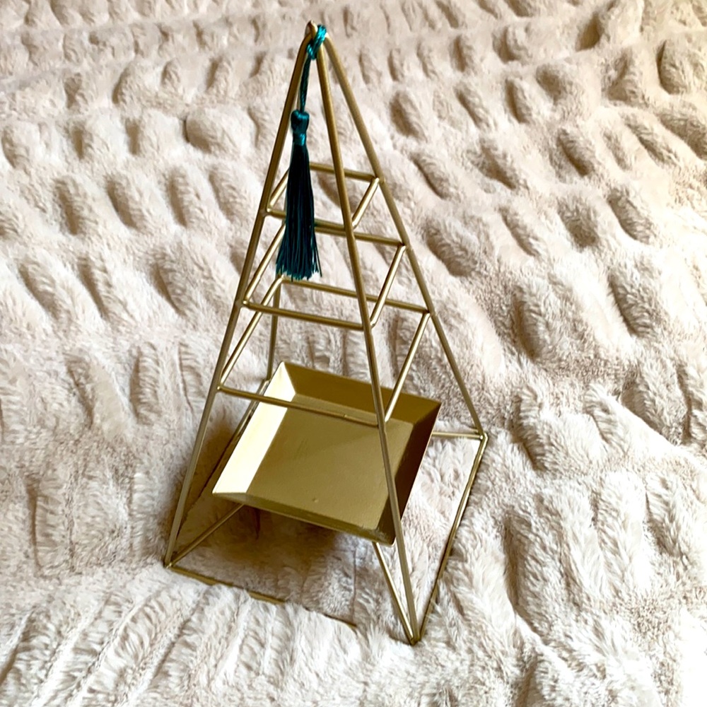 Jewelry holder